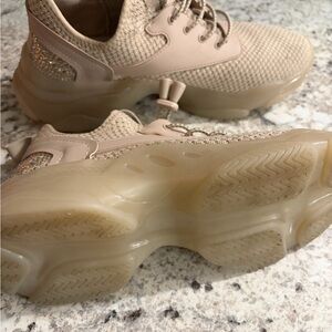 Steve Madden Beige Women's Sneakers